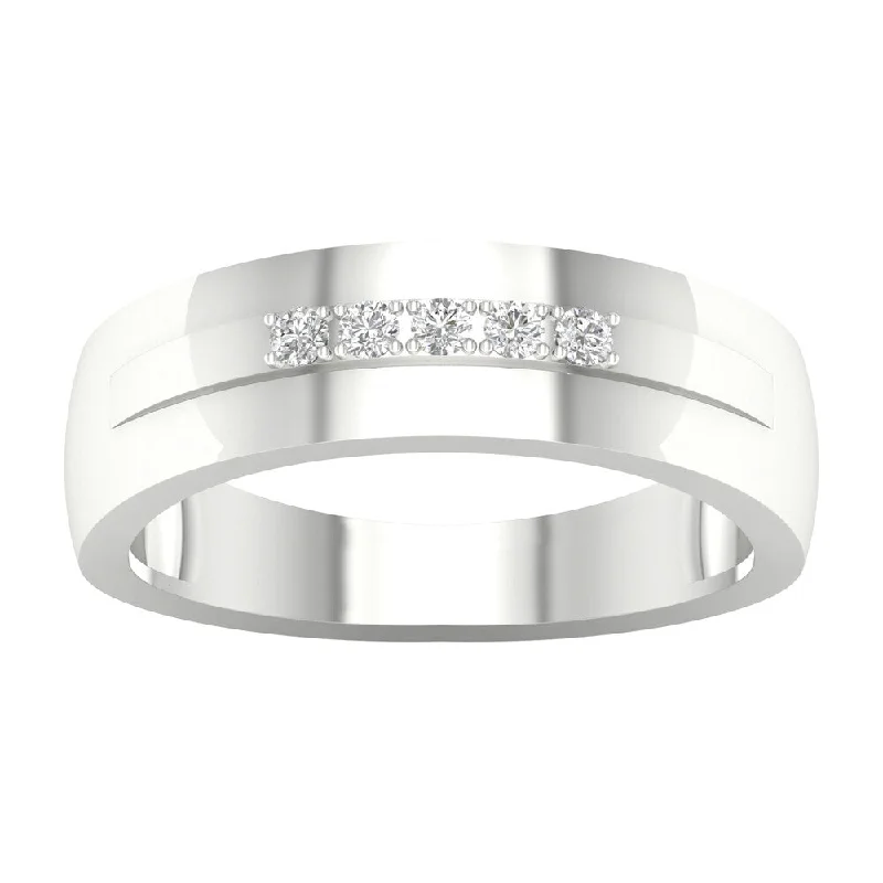 1/20ct TDW Diamond Men's Wedding Band in 10k Gold by De Couer