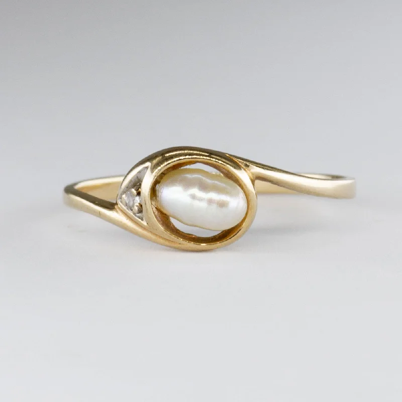 Vintage Pearl & Diamond 10K Ring | 0.01ctw | SZ 6.25 |