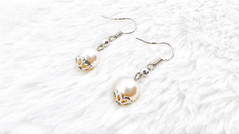 Dainty Pearl Earrings