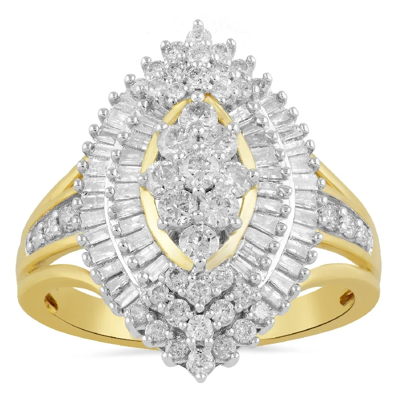 Brilliant Pear Shape Ring with 1.00ct of Diamonds in 9ct Yellow Gold