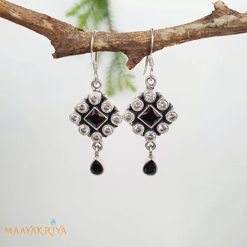 Diamond Black Cutstone Hangings